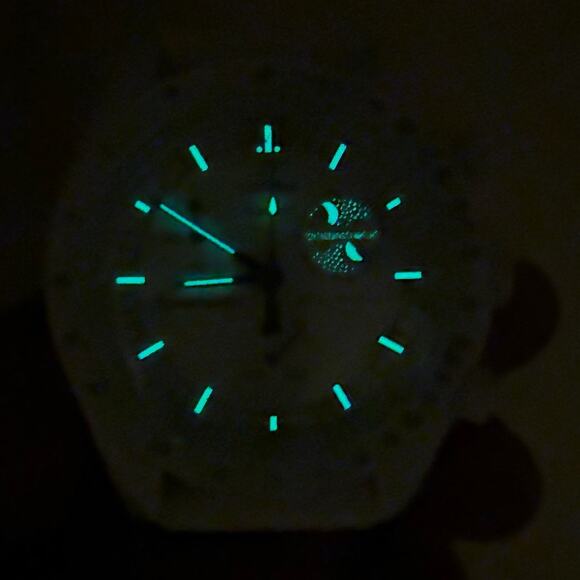 Swatch x Omega Mission to the Moon Phase 42mm Quartz Chronograph Moonphase NIBWT - Picture 11 of 17